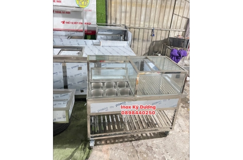 TỦ ĐÁ CÓ KÍNH TRƯNG BÀY NƯỚC NGỌT, RAU CÂU, BÁNH FLAN KÈM 6 KHAY TOPPING