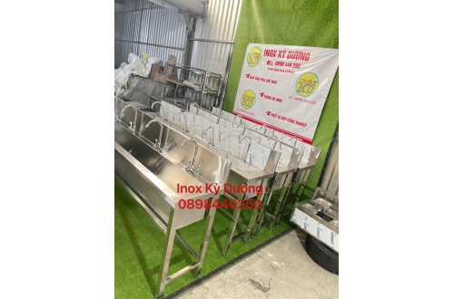 CHẬU RỬA TAY INOX CÓ CHÂN DÙNG CHO CÔNG NHÂN